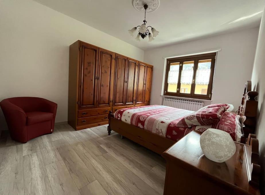 La Casa Di Sabi Apartment Locana Bagian luar foto